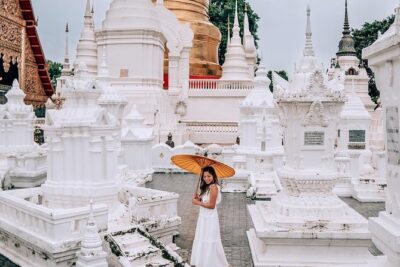 ️ Chiang Mai Instagram Tour: Most Famous Spots (Private and All-Inclusive) - Old City first: Tha Phae Gate and the silver-temple vibe